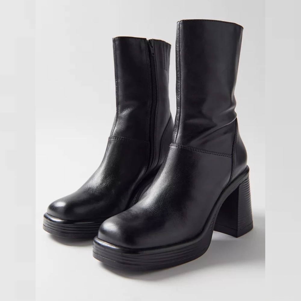 Steve Madden Fantsie Black Leather Boot